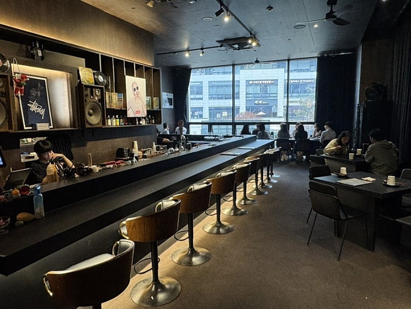 인천 연수구 송도동 한식 프랜차이즈 리파인 송도점 매매합니다.