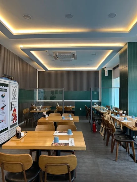 은평구 30평 매장(주차장,집기 완비)