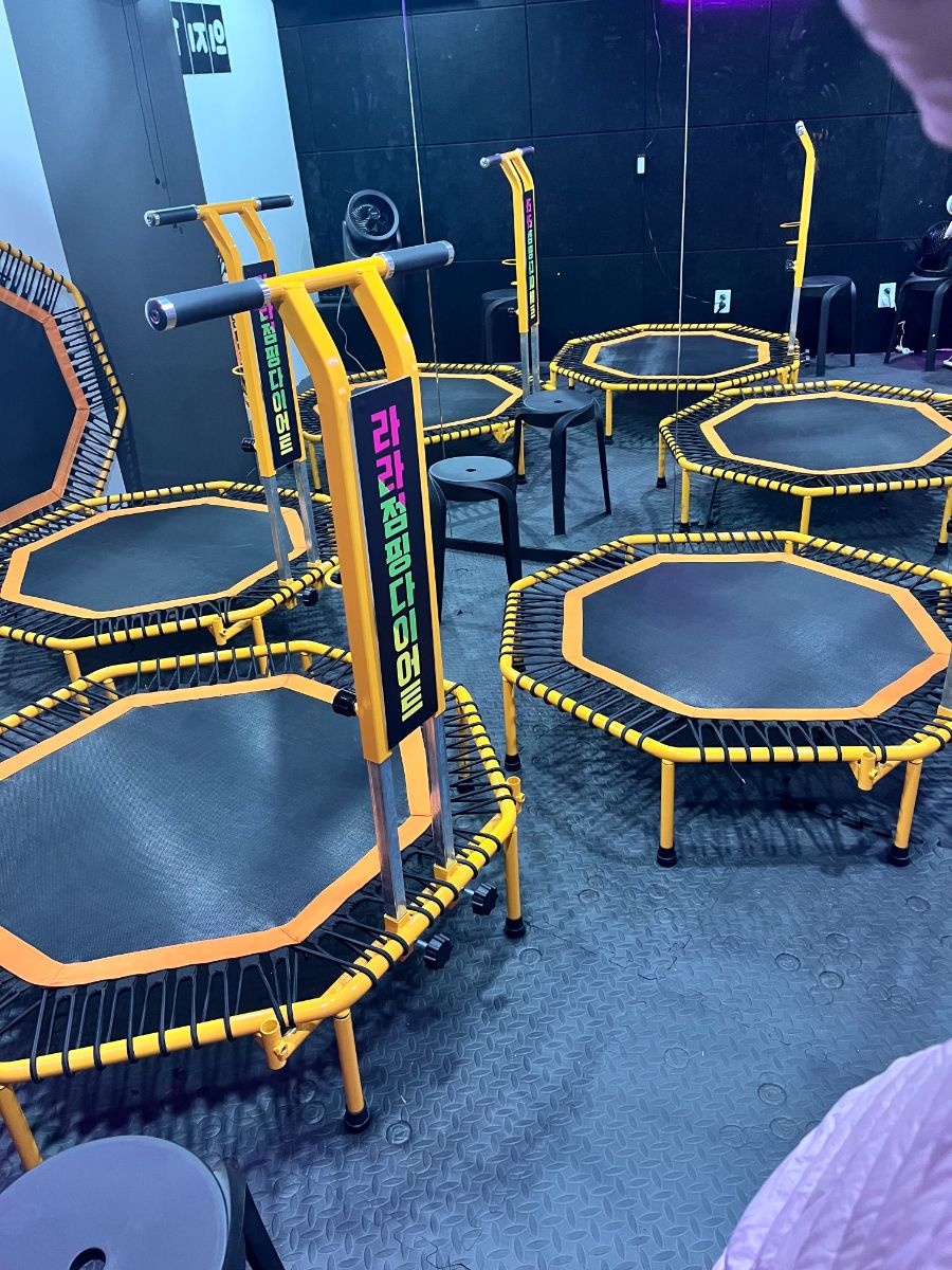 lala-jumping-soha_005