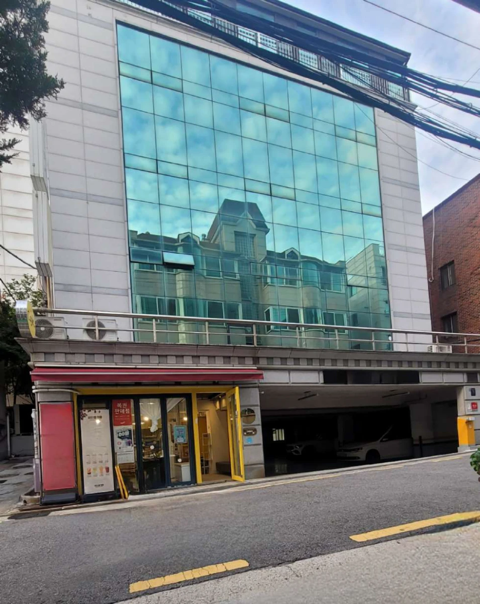 논현동 오피스 상권 개인카페 양도양수 합니다.