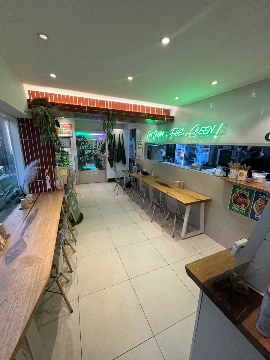 무권리- 경희대 상권 샐러드가게(업종변경O) 급매 양도합니다.