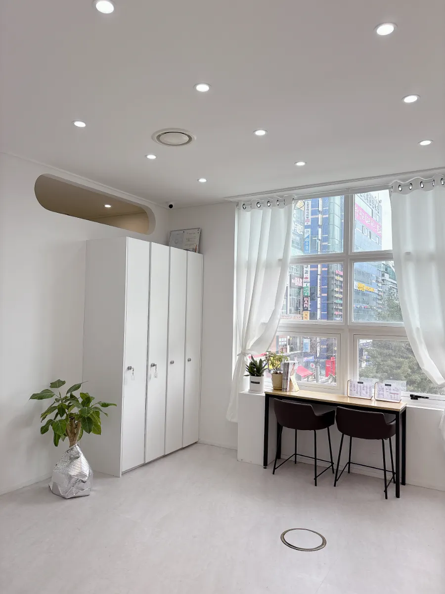 야탑역 2분 토탈뷰티샵 양도 (20평 / 단골 있는 매장 / 바로