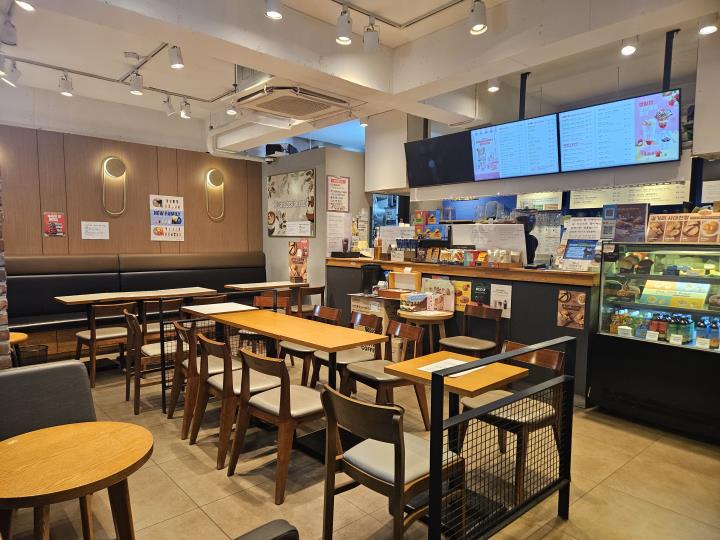 월매출 2400만원 인천 동구 이디야커피 양도양수**