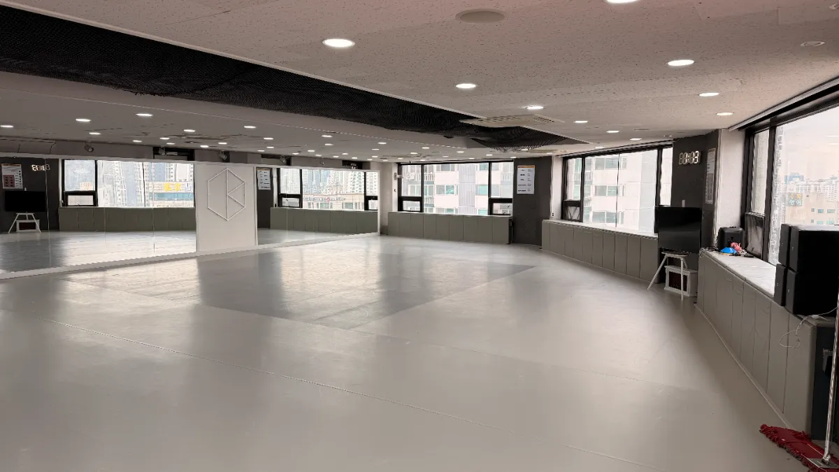 [권리금0]렌트프리1개월+대형평수+역세권(학원,사무실,체육시설등)