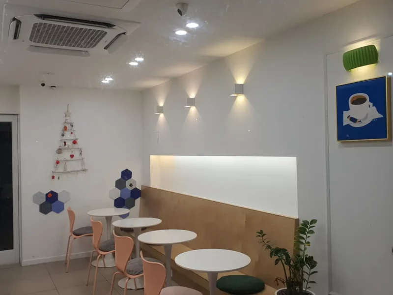 [직거래]경기부천 전철역부근 단지내상가 무인카페 양도합니다.