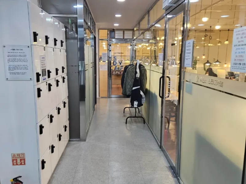 충남 천안시 서북구 불당동 스터디카페 양도합니다.